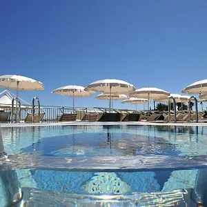 hotel-gradara.emilia-romagnahotels.net/